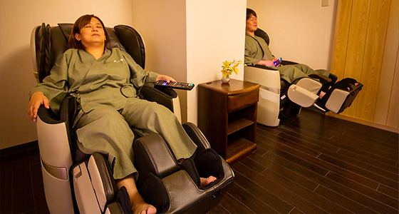 マッサージチェア「二人癒処」